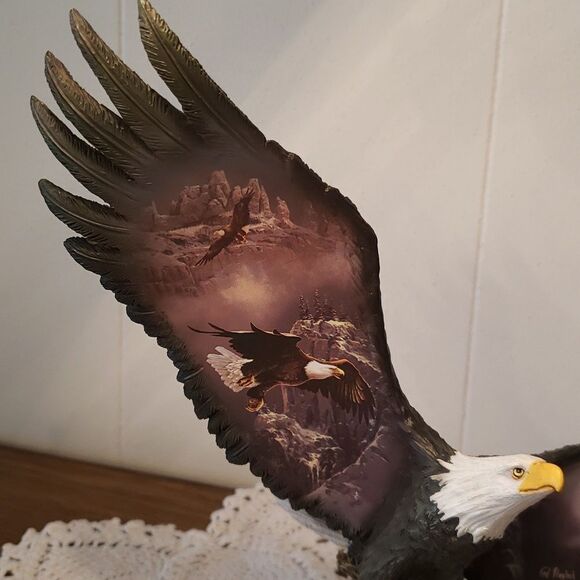 Bradford Exchange "Noble Guardian" from Wings of Power Collection Eagle Statue - Picture 2 of 6